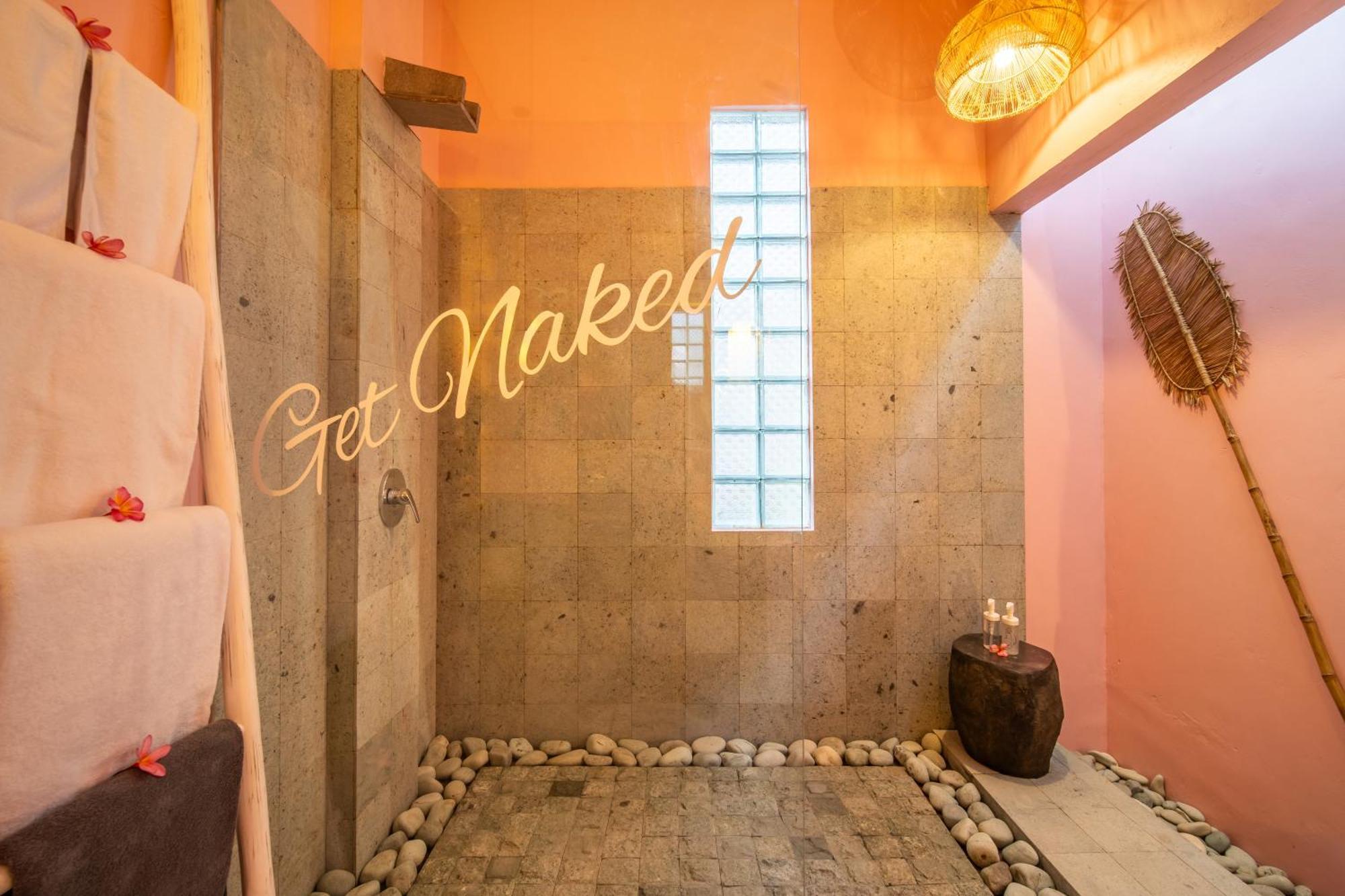 Pinkprivate Balangan - For Cool Adults Only Bed & Breakfast Jimbaran Eksteriør bilde