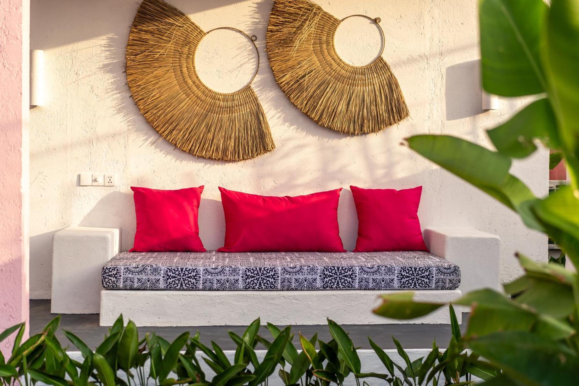 Pinkprivate Balangan - For Cool Adults Only Bed & Breakfast Jimbaran Eksteriør bilde